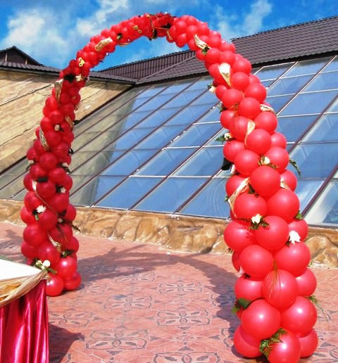 Свадебная арка из воздушных шаров. Студия праздничного декора