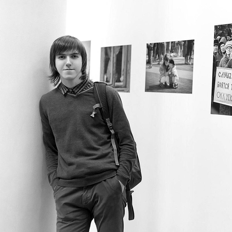 Контакты. Репортажный фотограф в Москве и Санкт-Петербурге Артем Лунев