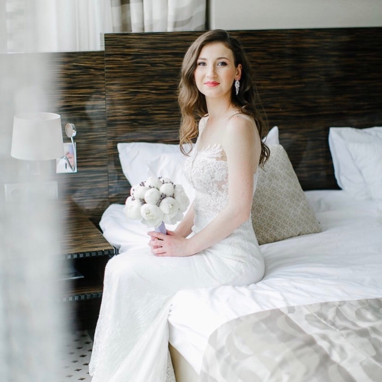 + ссылка с главной на стилистов. Салон свадебных стилистов