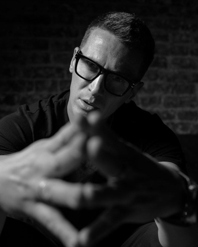 По 2 примера с указанием вида света