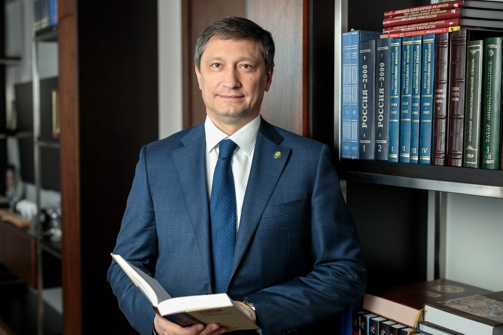 Деловой портрет: корпоративный стандарт и инструмент персонального бренда. Промышленный фотограф | Фото для бизнеса | Казань и РФ