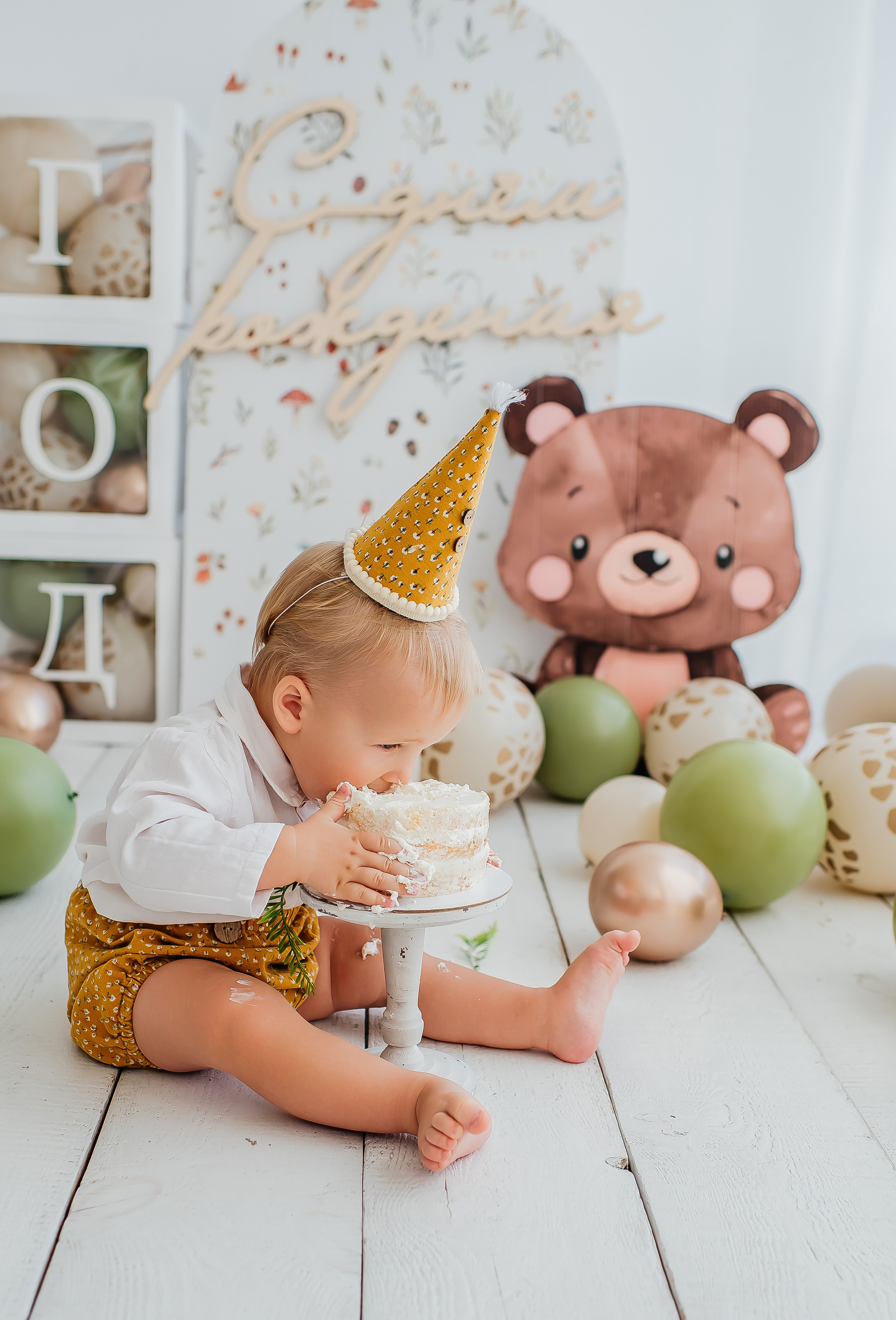 Детская фотосессия на один год в Барнауле. Ребенок фото.