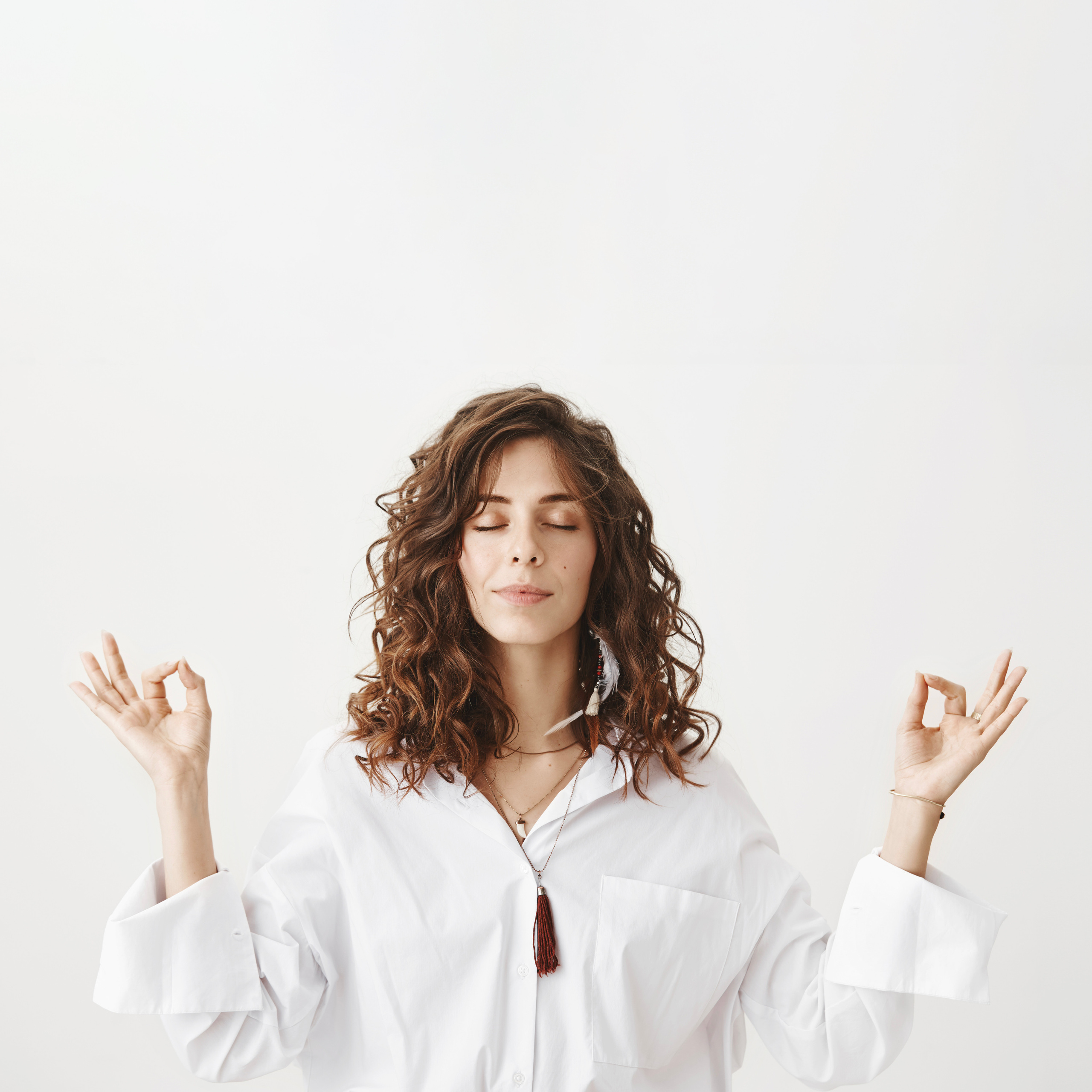 Контакты. Экспресс-портрет, фото для сайтов и соцсетей