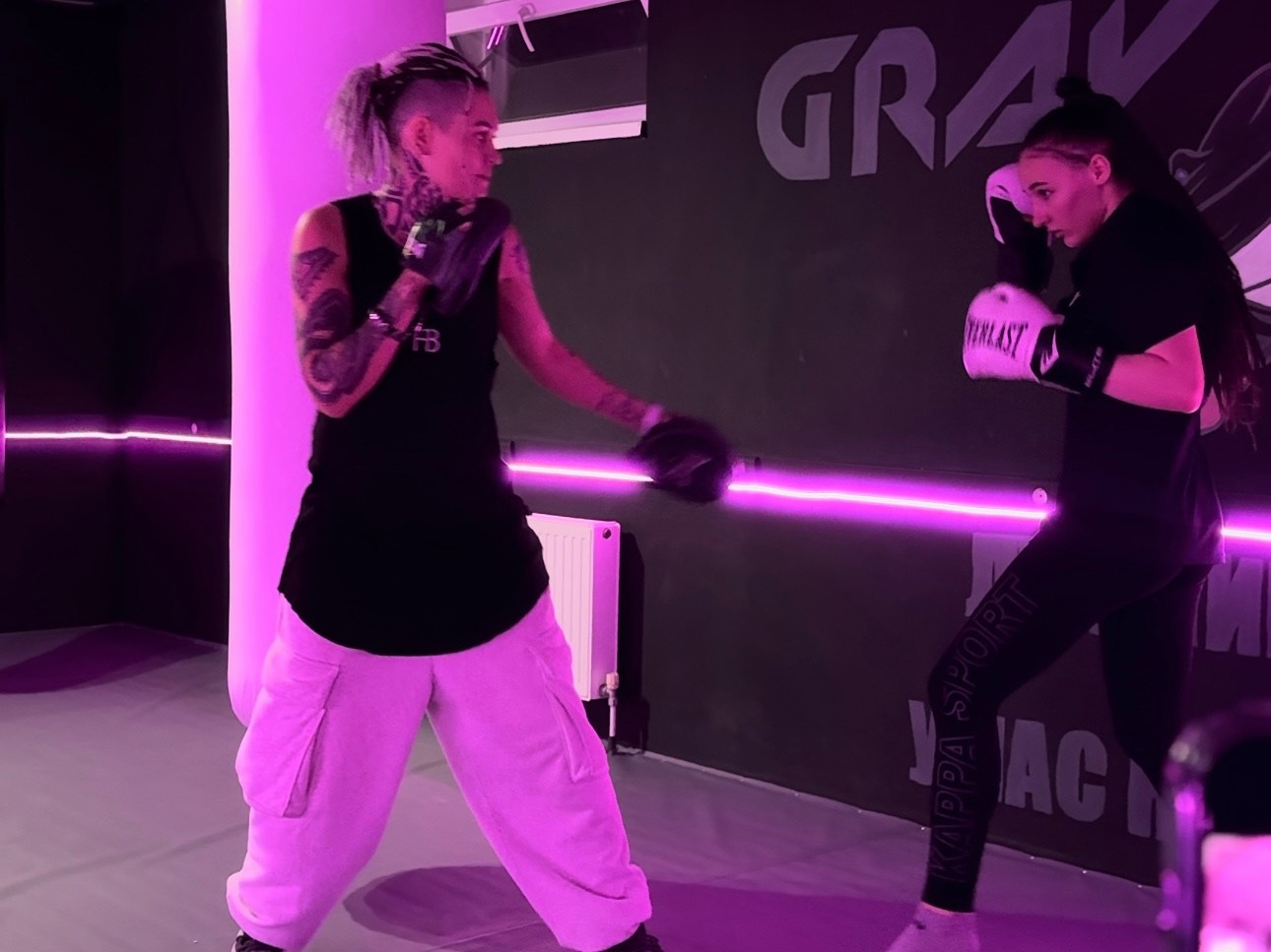 Тренировки. Тренировки по боксу для девушек и женщин — Gray Shark Studio