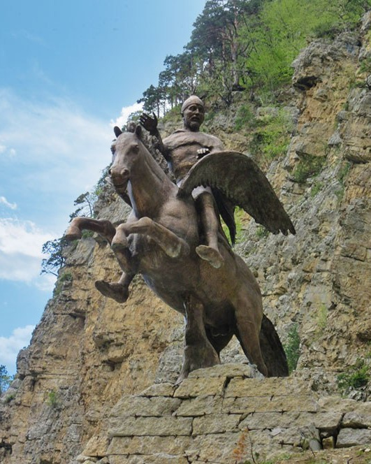 Северная Осетия. Дигорское ущелье, дом-музей «Задалески Нана»