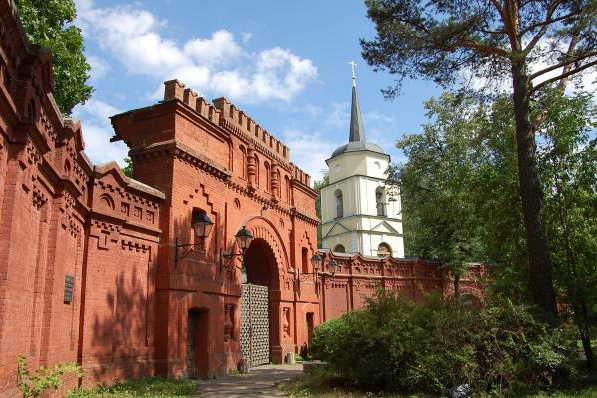 Свадебная фотосессия в усадьбе Покровское- Стрешнево