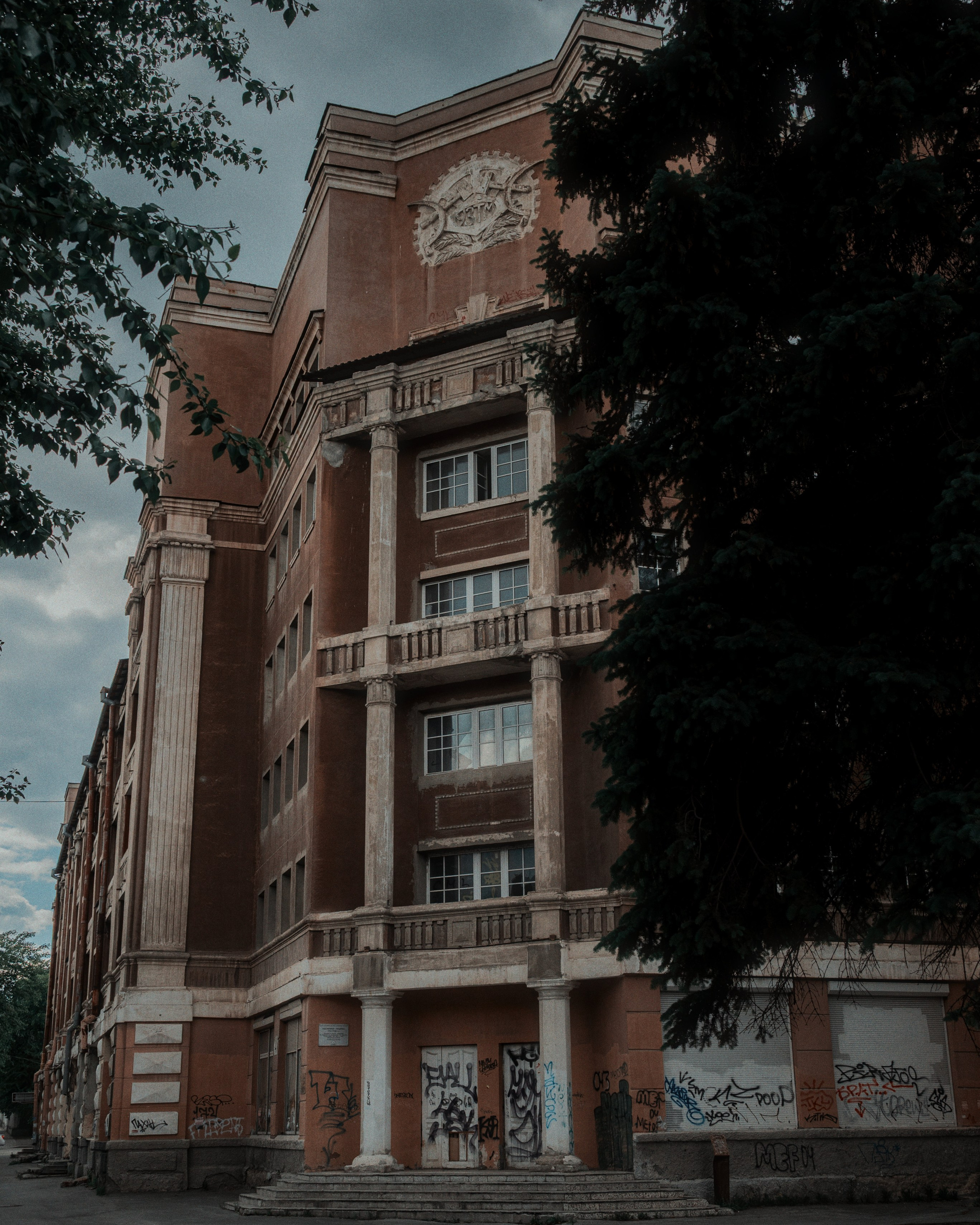 От Дворянского гнезда до Мадрида. Место {не}банальных фото