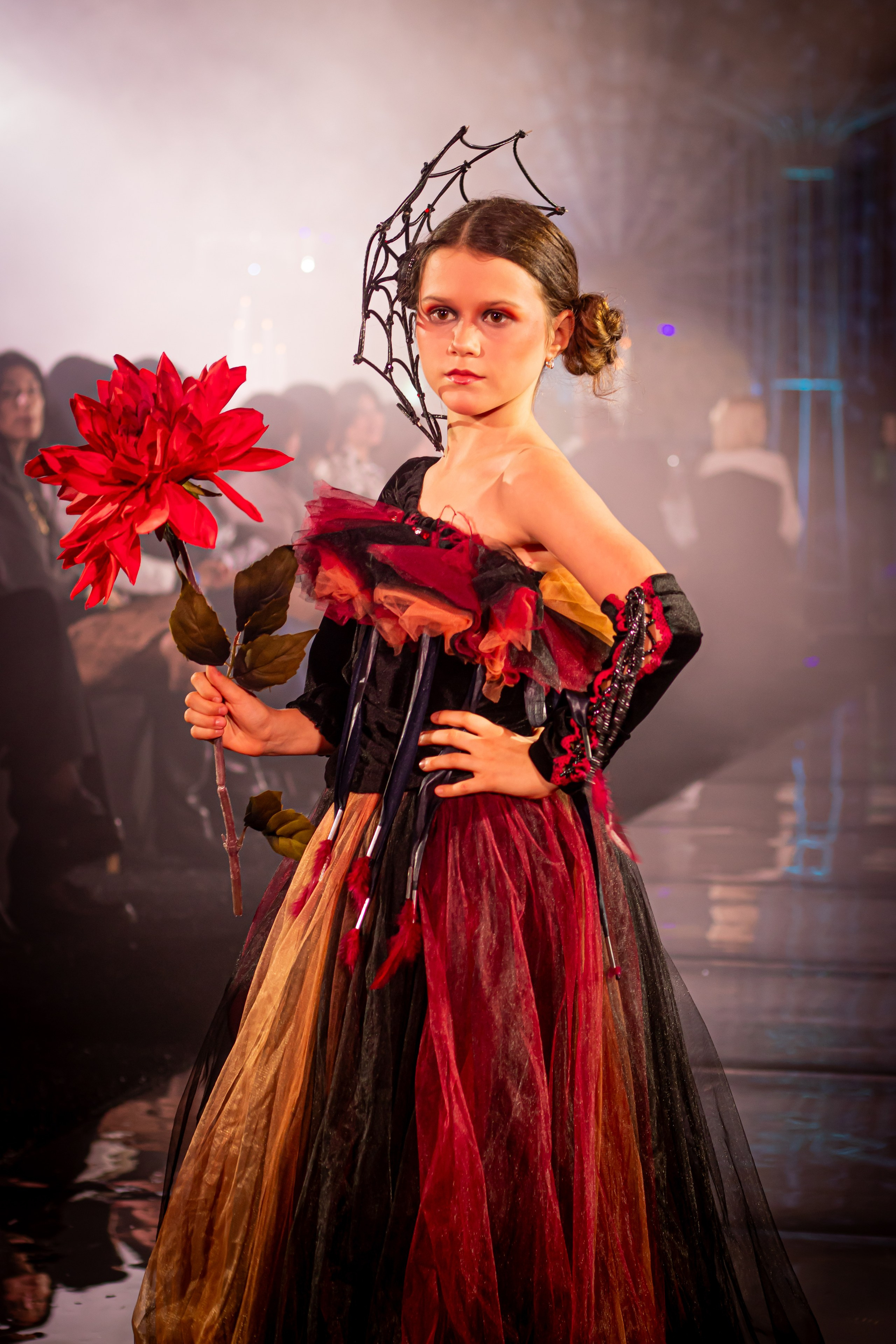 Детский образ на подиуме «Золотой недели моды» — fashion-показ, Москва, фотограф Карасёва Елена