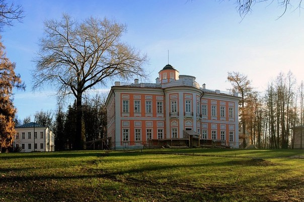 Усадьбы Подмосковья. Фото Радости. Свадебный и семейный фотограф в Москве Юлия Самойлова