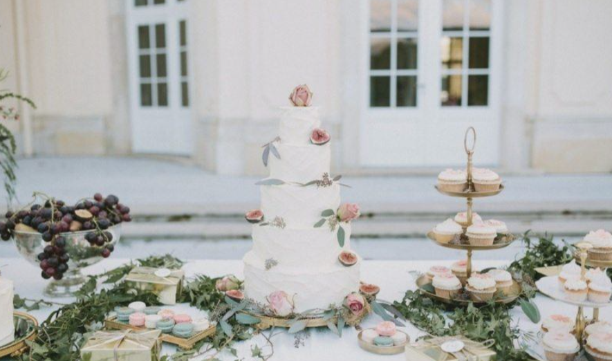 Все, что вам необходимо знать о свадебном торте. Свадебный фотограф Евгения Фролова г. Каменск-Шахтинский, Донецк, Ростов