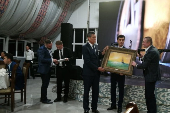 照片庫. 根據照片訂購繪畫和肖像。藝術家 Sofia Rechling