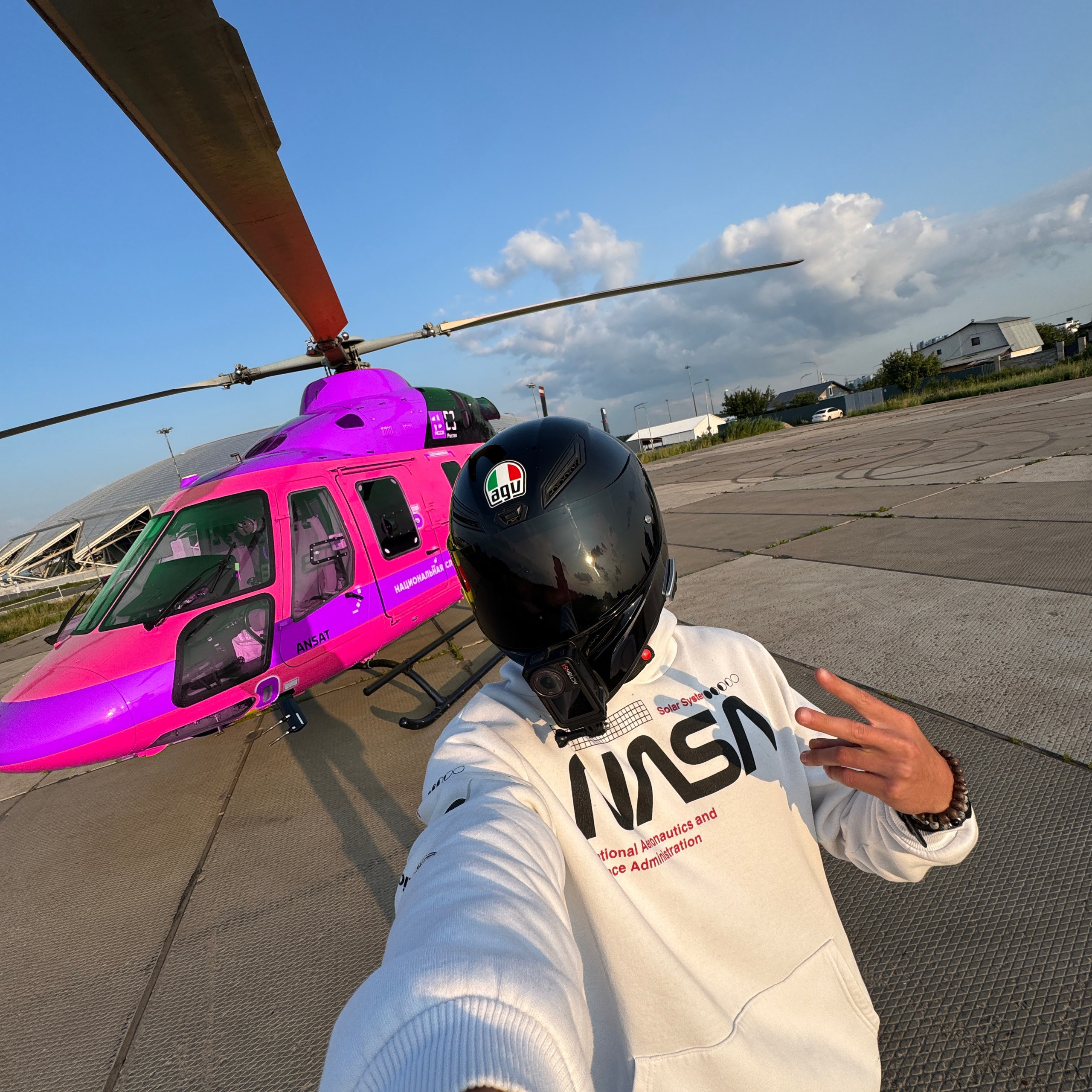 Контакты. Георгий Новиков