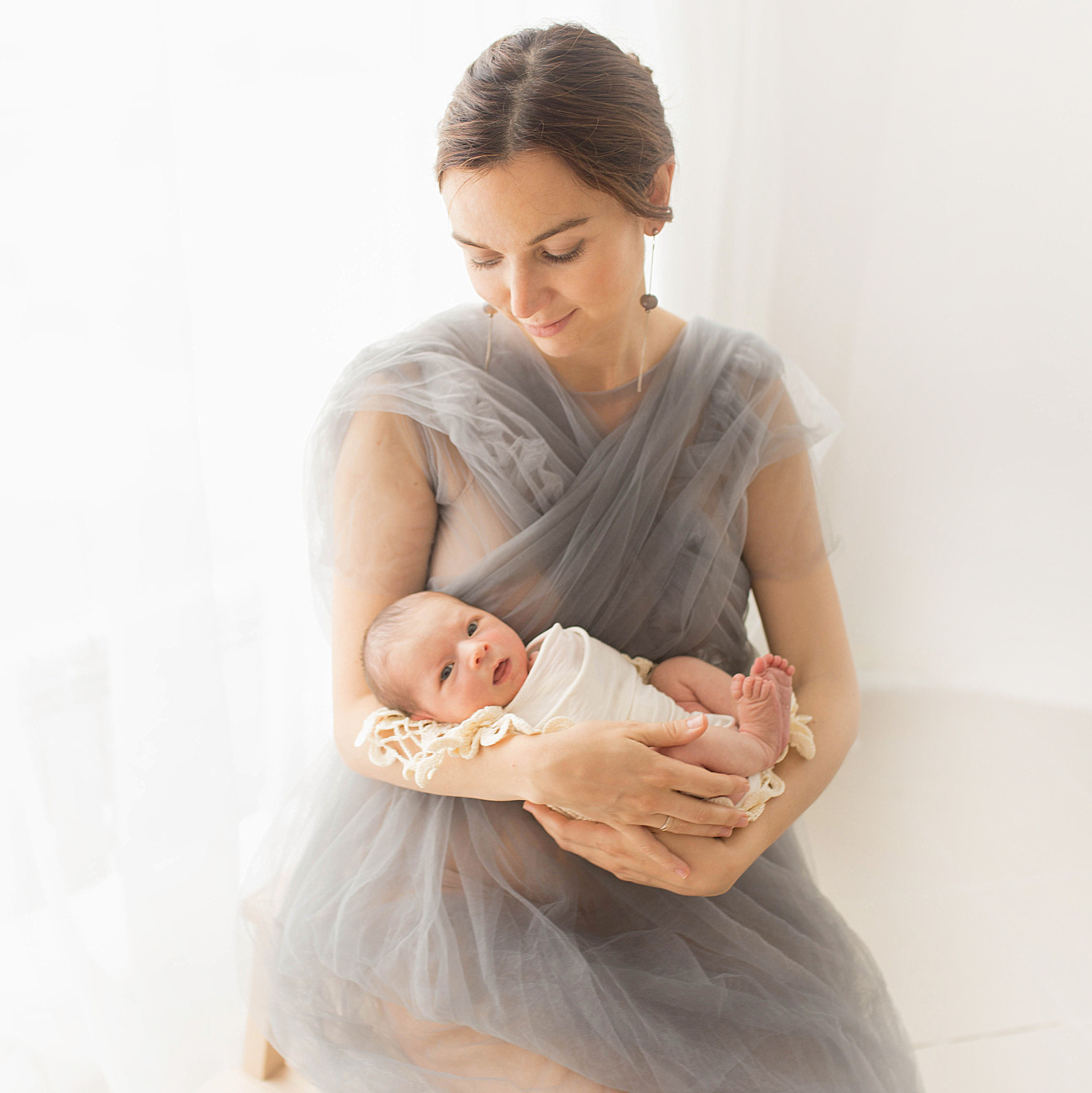 Мама и малыш. Фотограф новорождённых малышей и детский фотограф В Казани Лана Максим