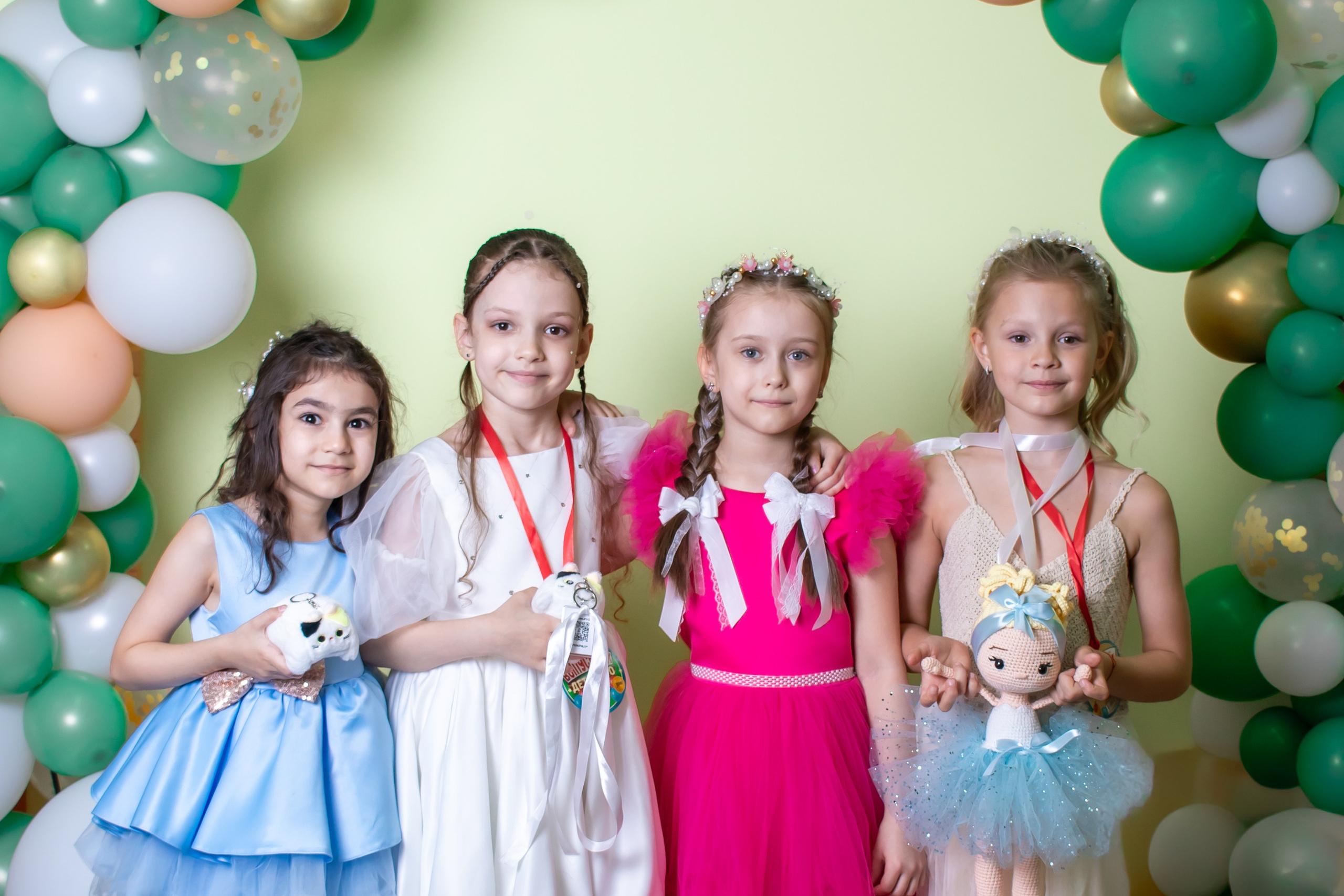 Уникальные фотосессии в детском саду: радость, эмоции и естественная улыбка