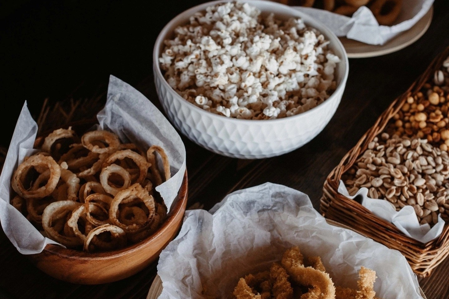 Кейтеринговая служба Royal Catering, фуршет, кейтеринг, фуршет к пиву, мальчишник, пивной стол, банкет под ключ