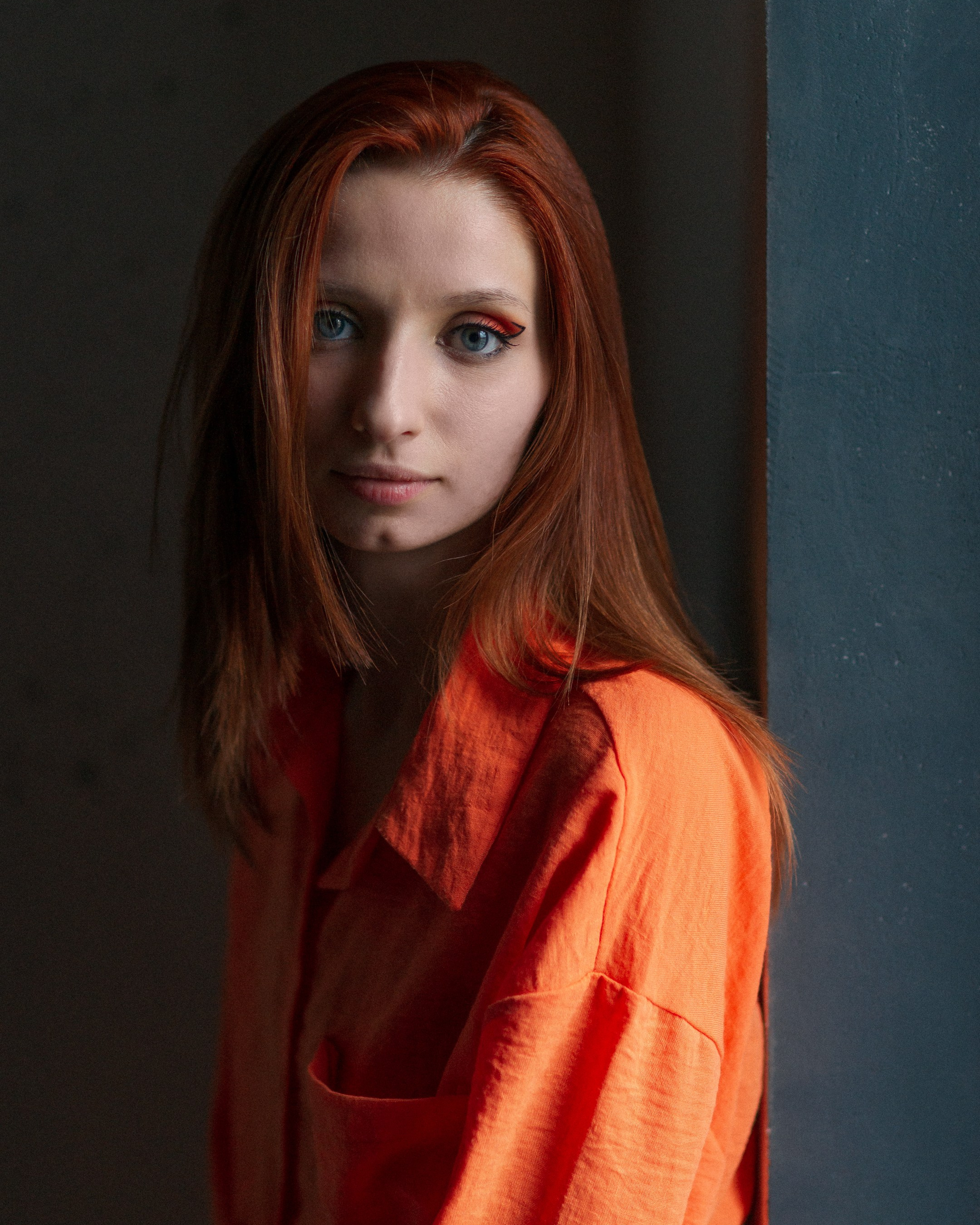 Портретные сессии частным заказчикам, актерам, моделям, экспертам и руководителям. Гибкое расписание, быстрая ретушь, персональная онлайн-галерея