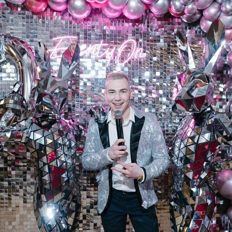 Шоу-программы. Аренда лофта в СПб для мероприятий