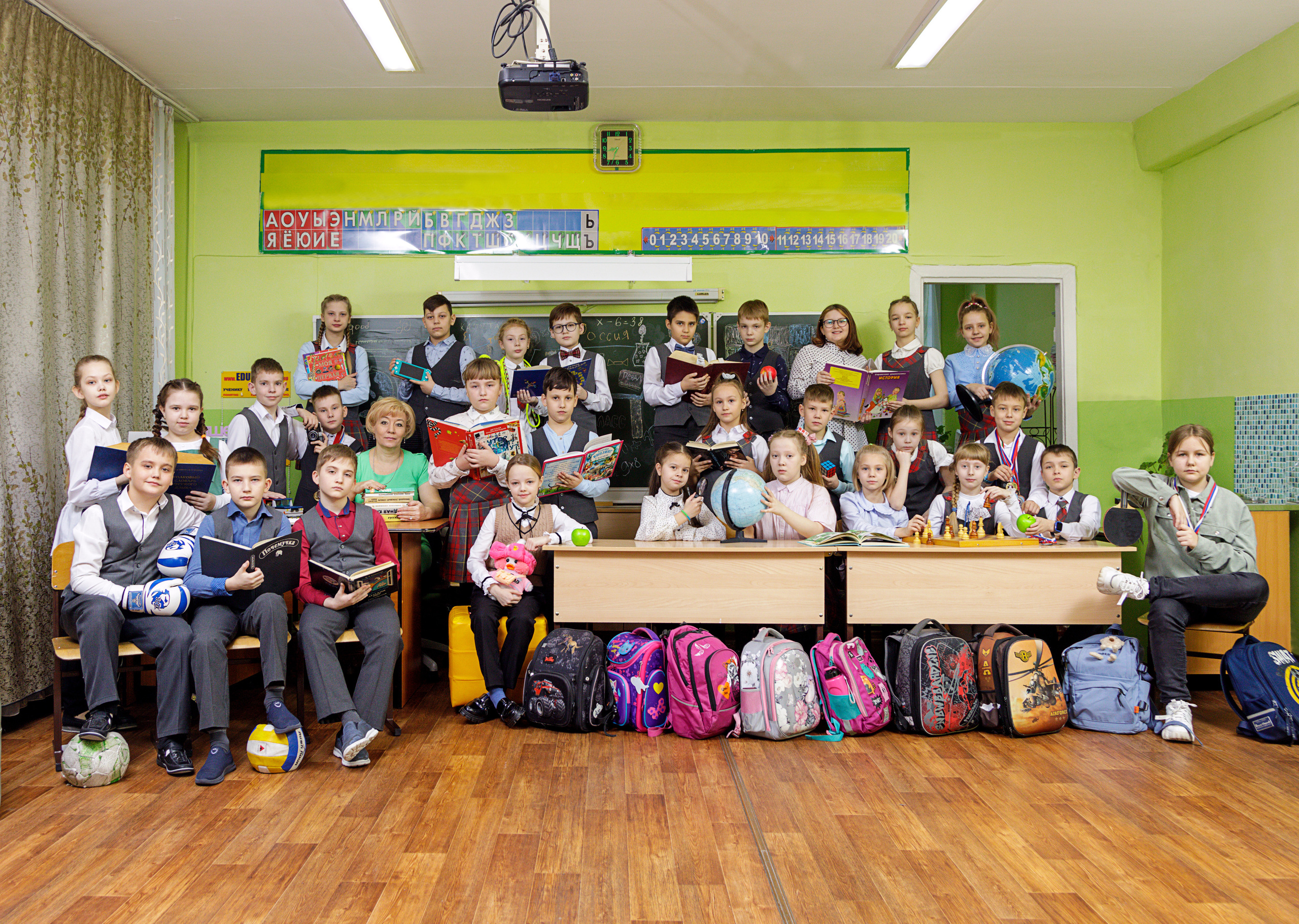 Фотопапки на два разворота. Школьный фотограф/видеограф в Санкт-Петербурге Константин Ольхин