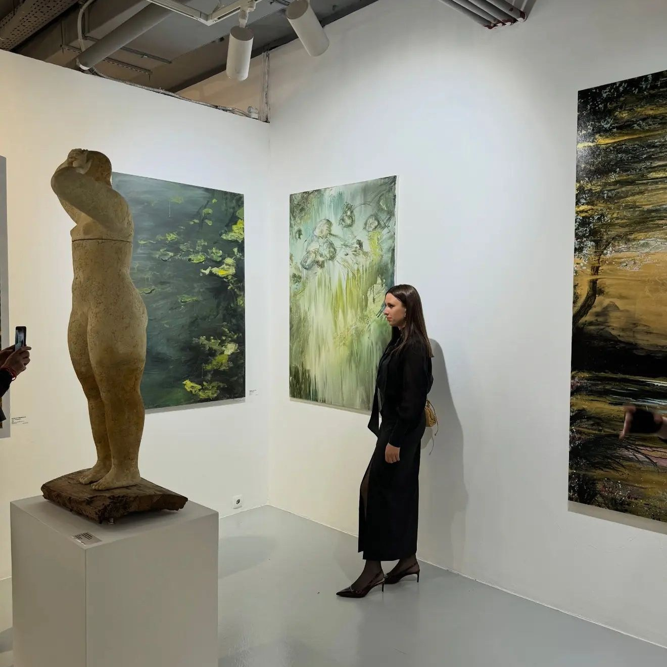 Контакты. Мария Тихонова Contemporary artist
