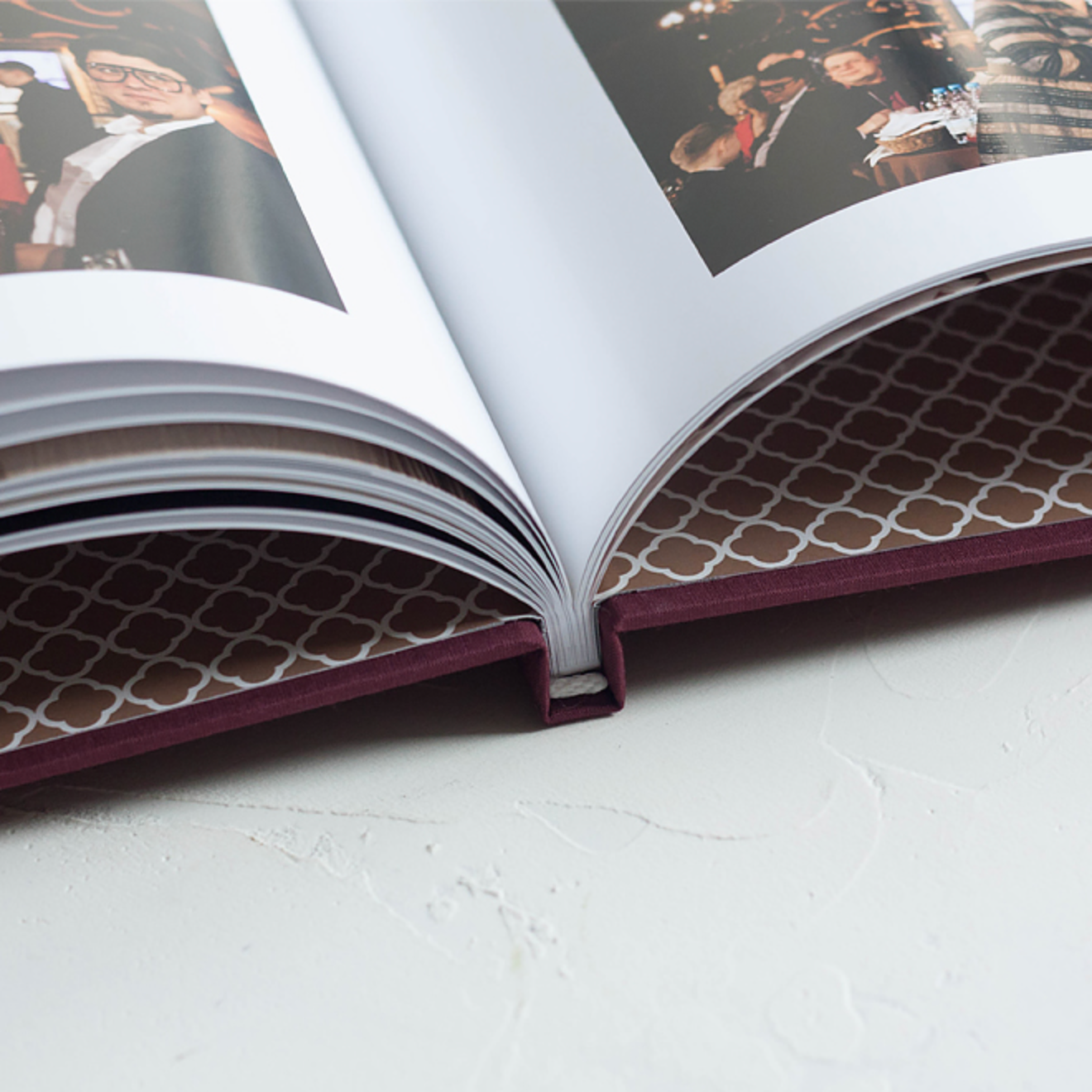 Пг, Тиснение, лён, техн. Фотограф Ольга Молева