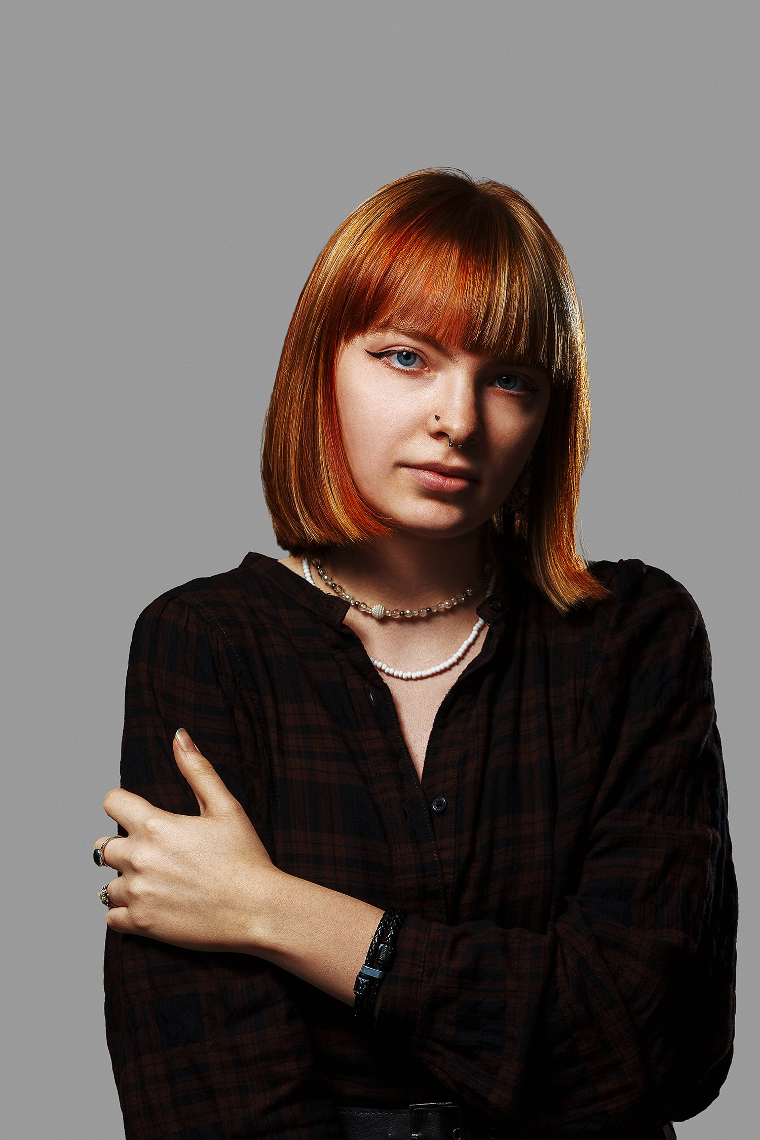 Выездная фотостудия для корпоративной фотосессии. Портретная фотосъёмка сотрудников компании. Профессиональный фотограф для сотрудников компании. Корпоративный фотограф в Санкт-Петербурге.