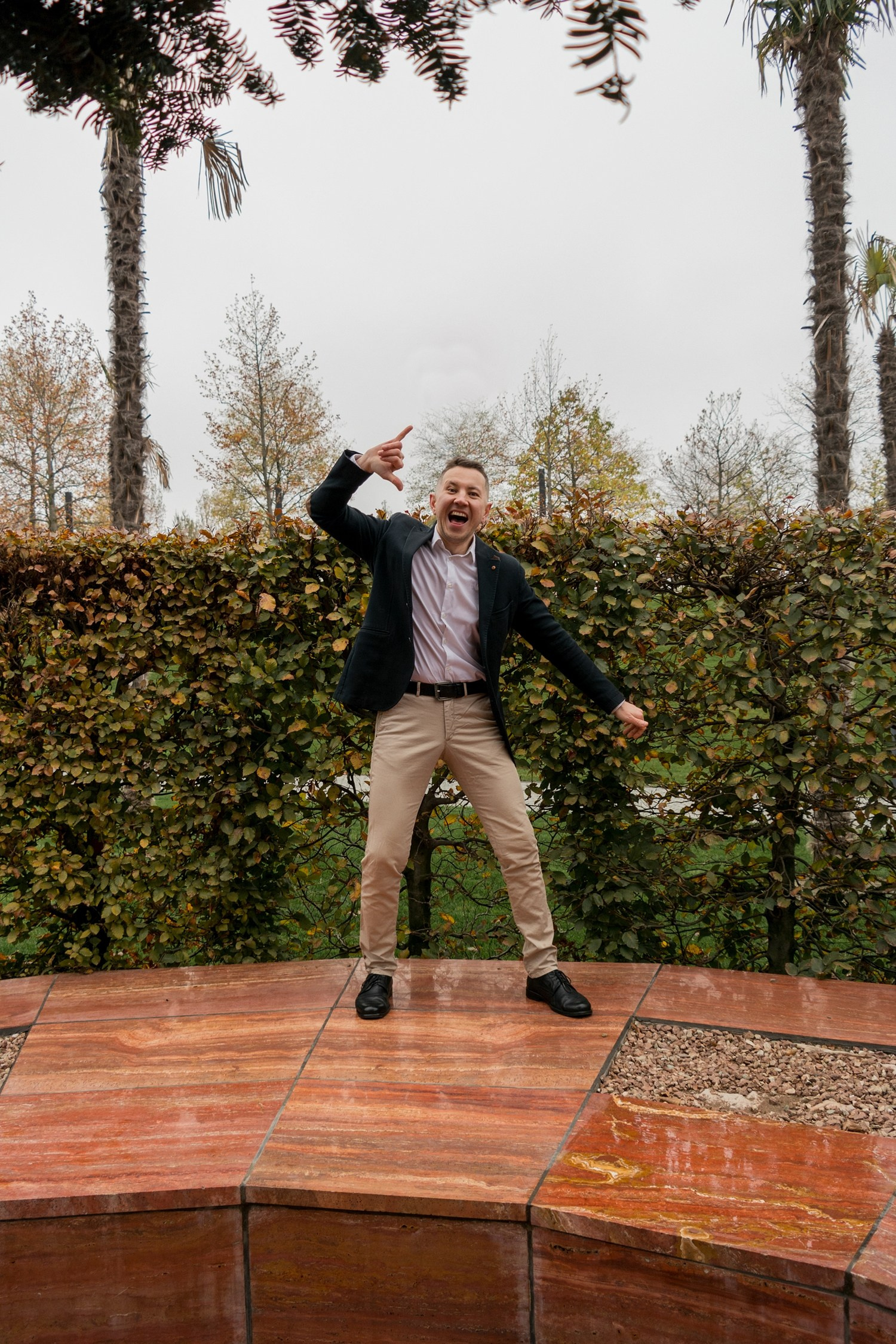 Мужская контент-фотосессия на улице Краснодар, парк Галицкого