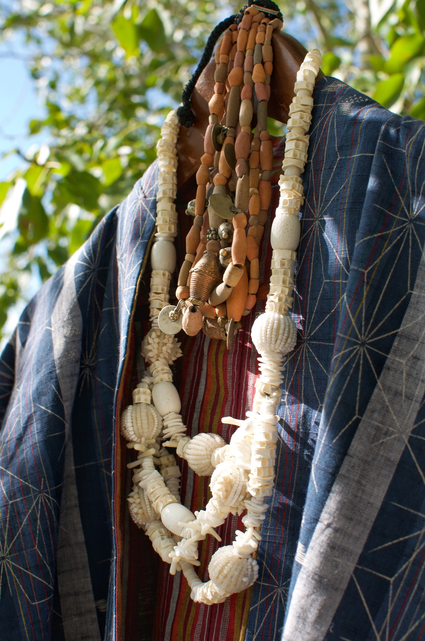 Глина как код — древняя память в украшениях. EUGENIKA JEWELS — Идеальные украшения для избранных