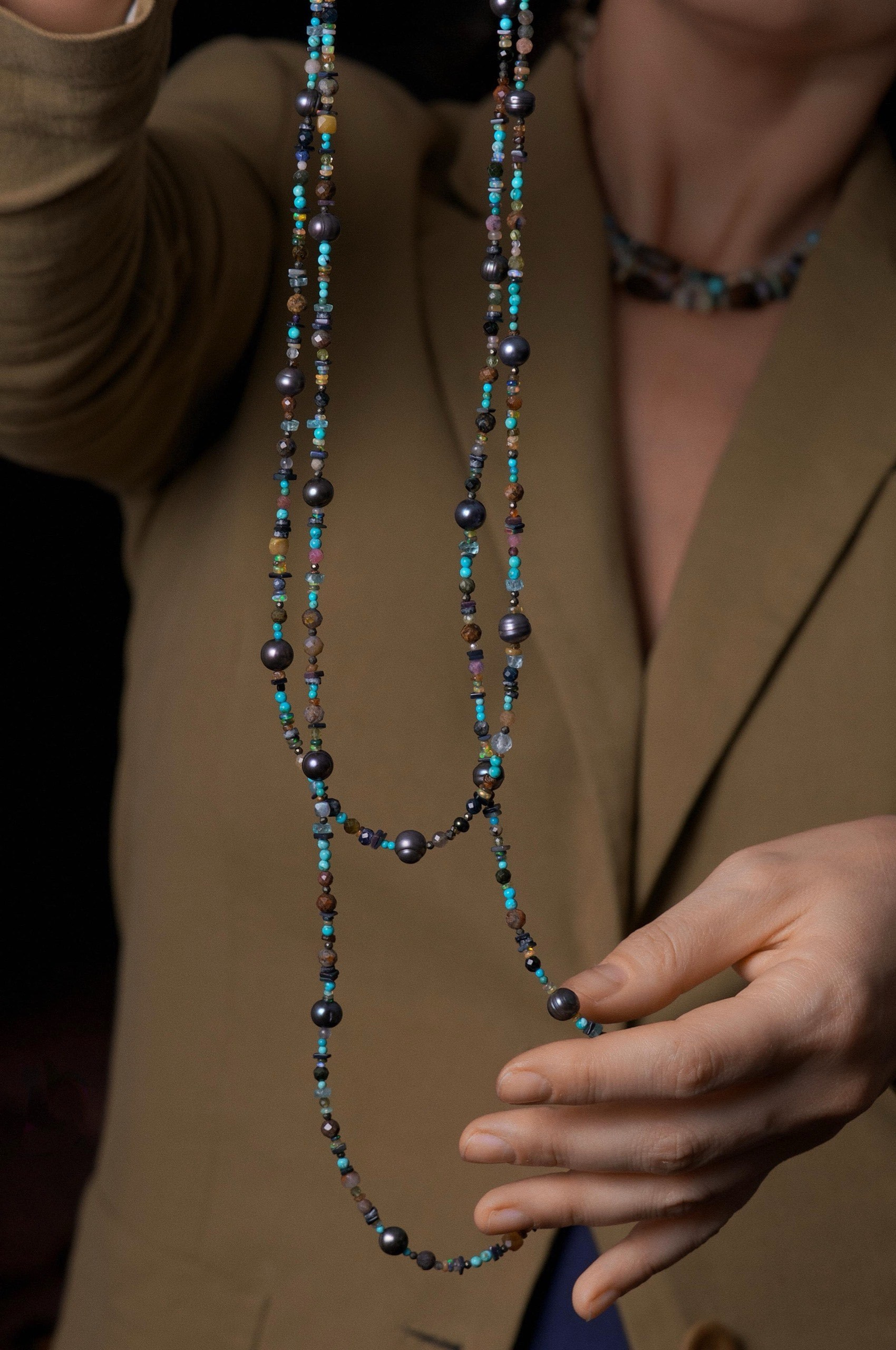 FLOW — авторская коллекция украшений Евгении Миловидовой. EUGENIKA JEWELS — Идеальные украшения для избранных