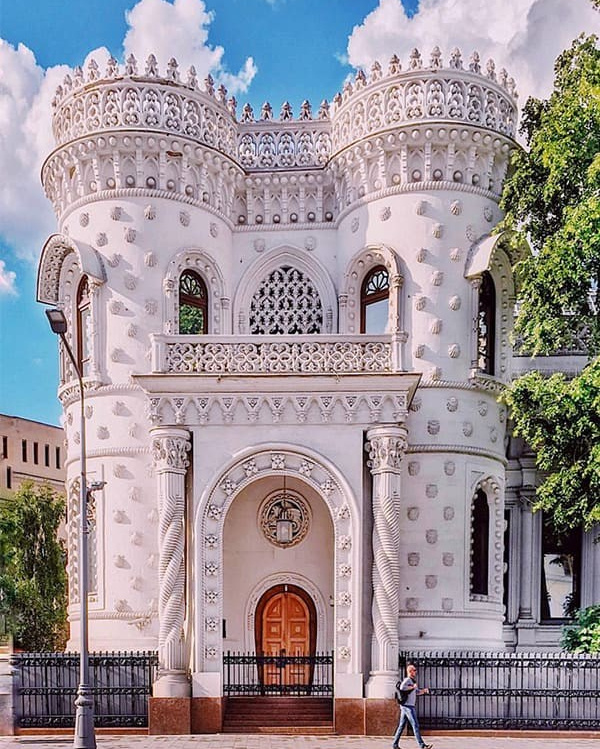 Обзор архитектуры Москвы. Индивидуальные авторские экскурсии, музеи и выставки в Москве