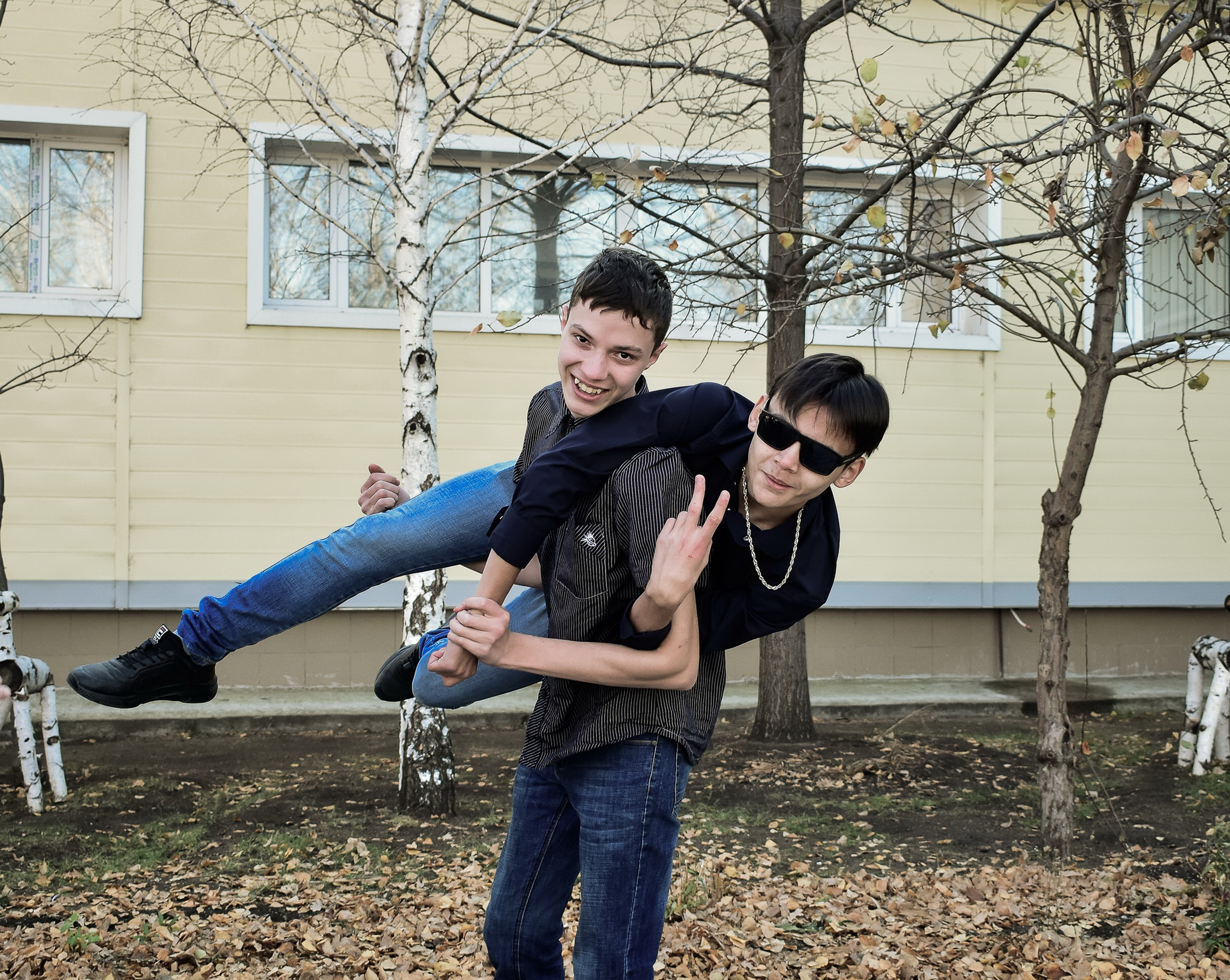 Фотограф на выпускной в школе. Детский и школьный фотограф в Костанае Рабига Сейткенова