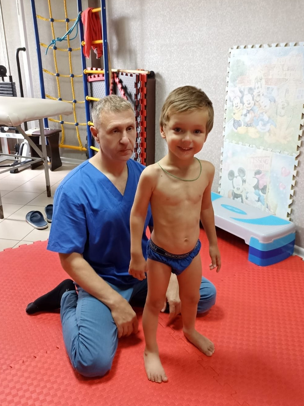 Специалист по адаптивной физкультуре Алексей Васильевич Ермаков