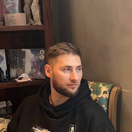 Каллиграфия на холстах со смыслом от Андрея Рэя (1)