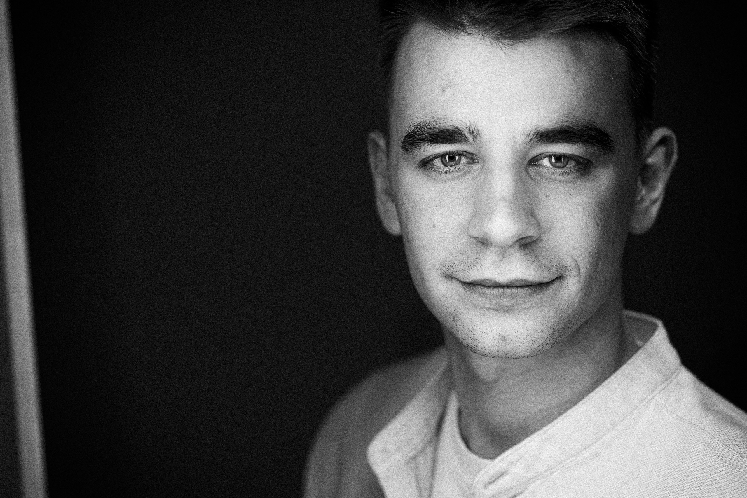 Авито. Бизнес-портрет | Хедшот-фотограф | Студия делового портрета в Москве