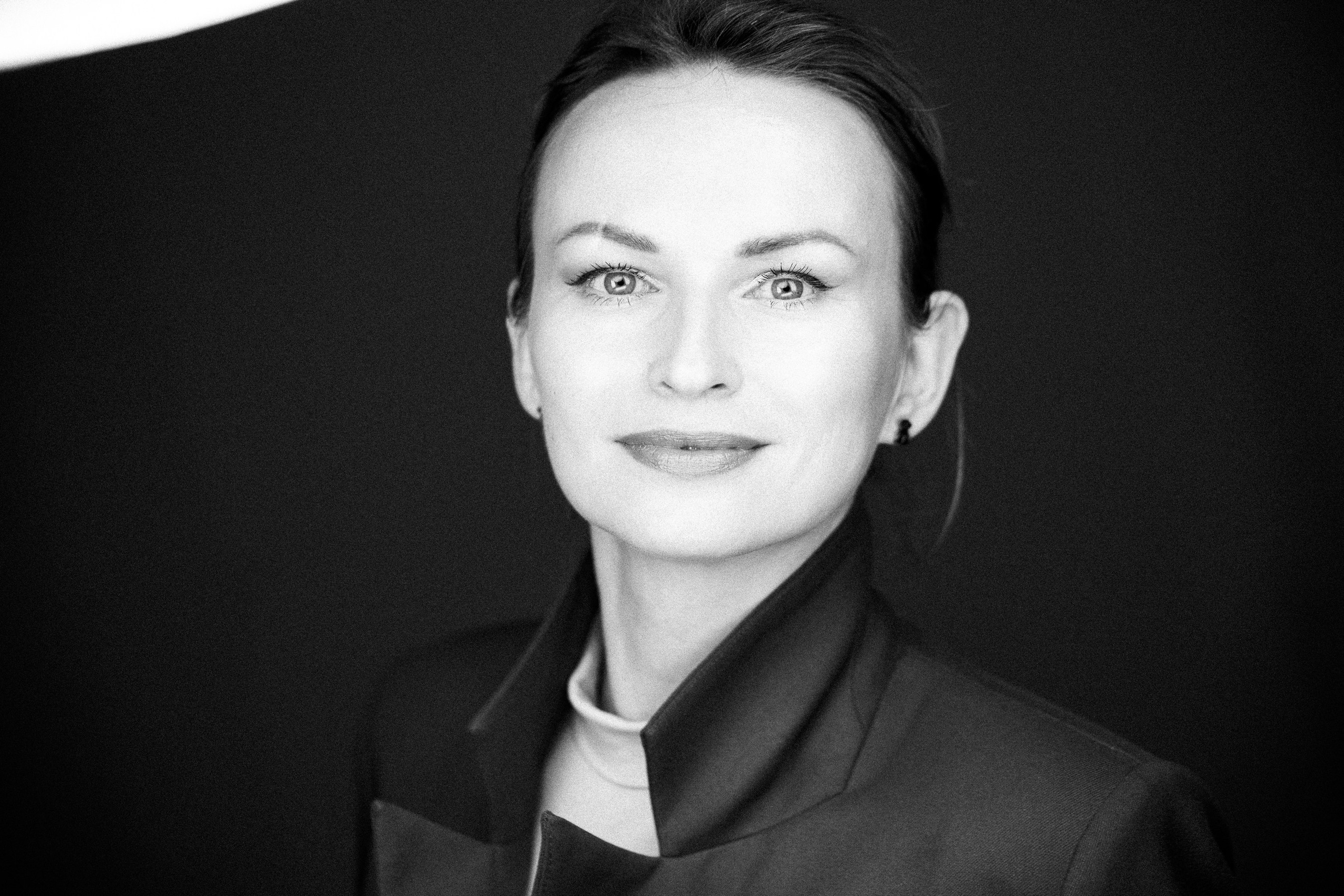 Авито. Бизнес-портрет | Хедшот-фотограф | Студия делового портрета в Москве