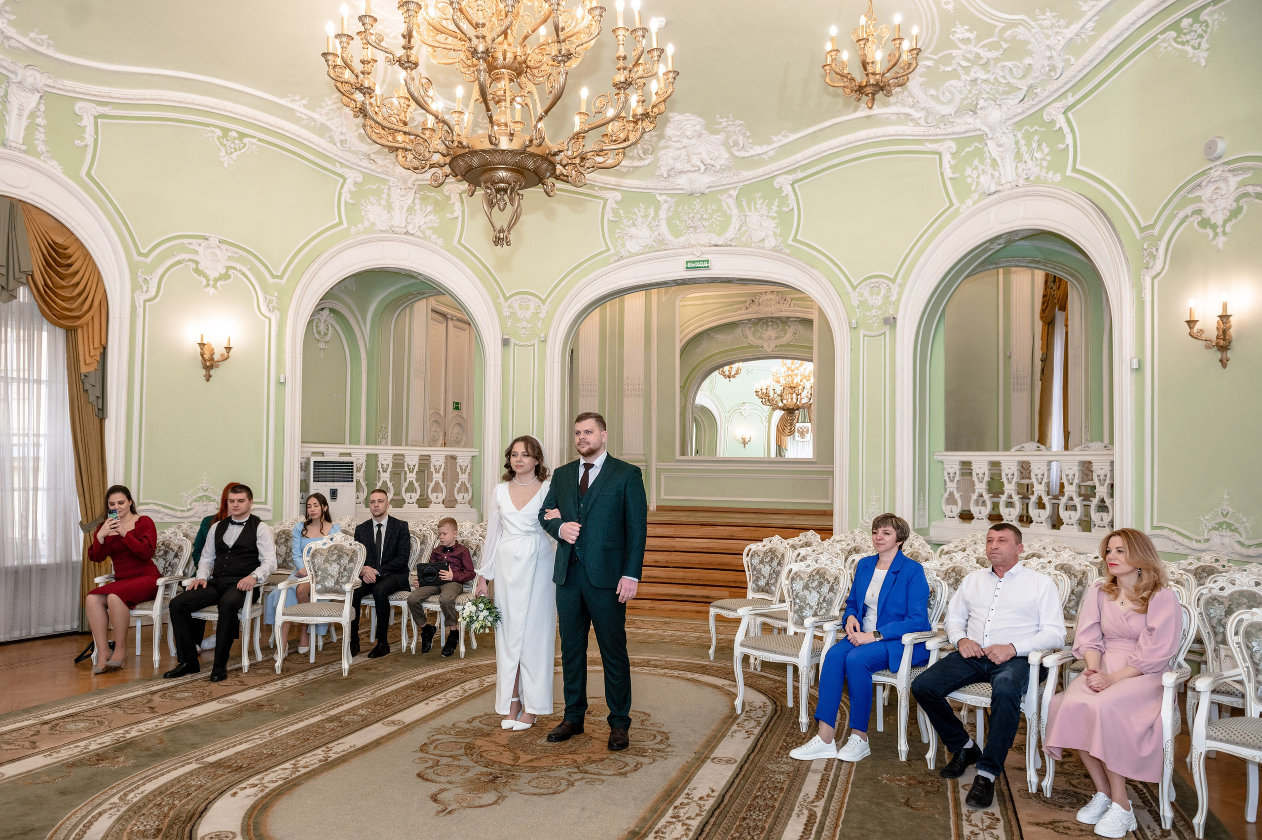 Фотосессия торжественной церемонии бракосочетания во Дворце и в ЗАГСе. Портретный, семейный и свадебный фотограф в Санкт-Петербурге и в Пушкине Ширяев Денис