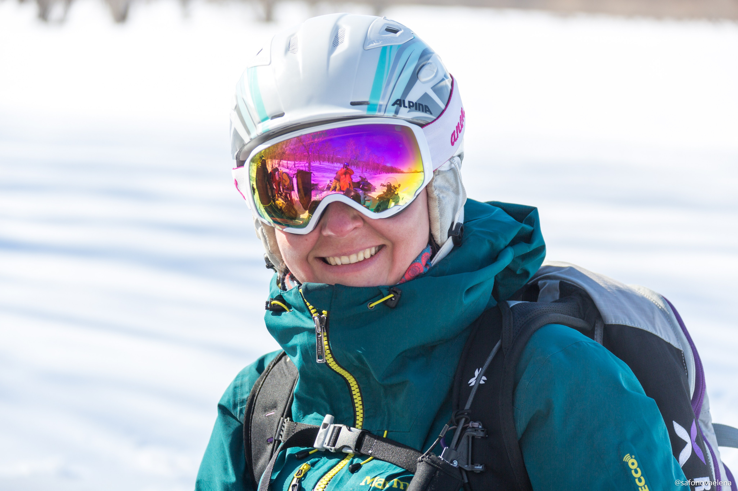 Снегоходные заброски на Камчатке — приключение к зимним вулканам и скалистым бухтам. Время Камчатки: чтобы найти свой путь, нужно скорость умножить на время