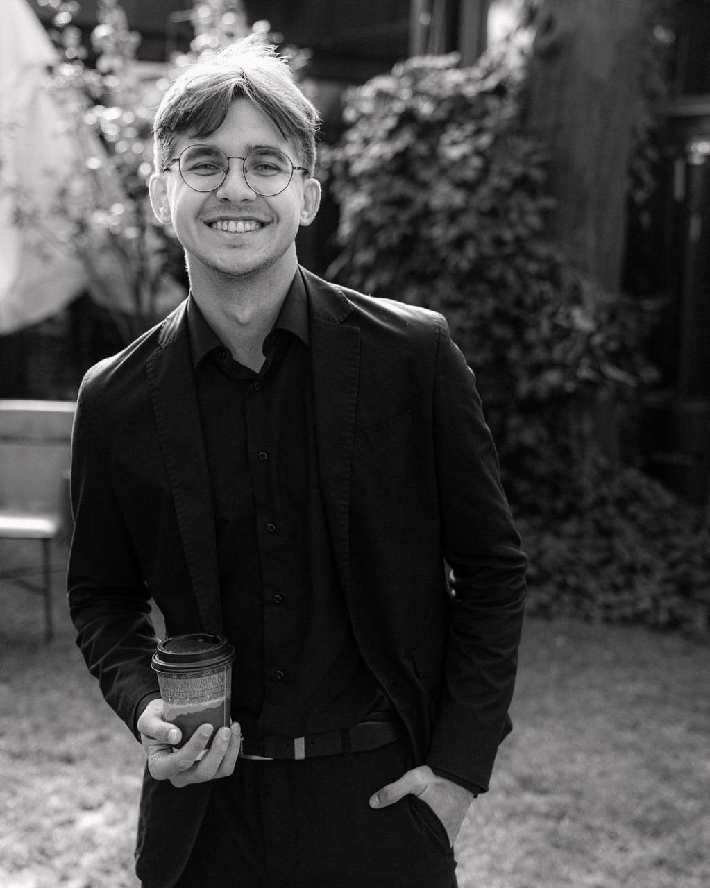 Контакты. Фотограф Москва Никита Воробьев