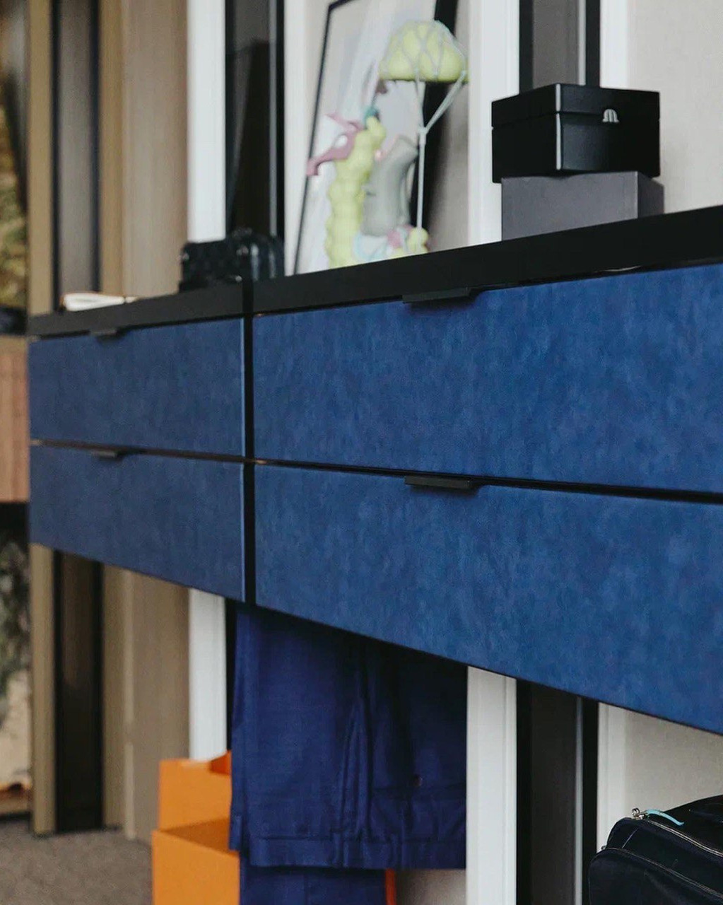 Black Raven. Elizarova Design Studio