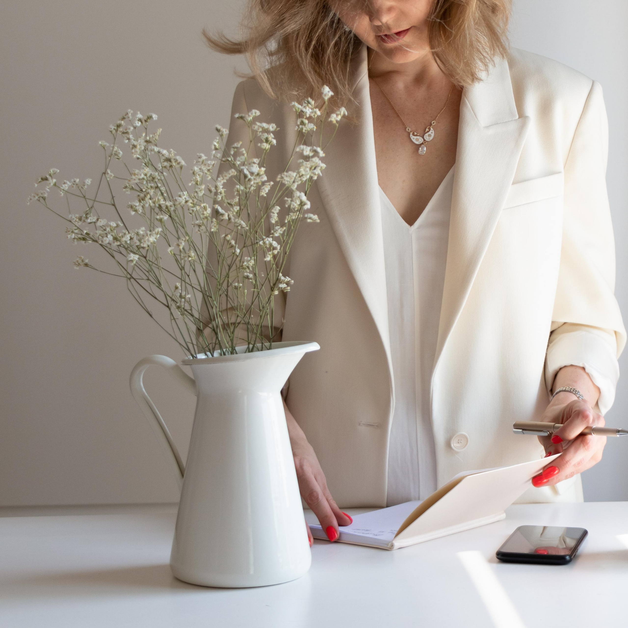 Фотосессия в студии для бизнеса в Жуковском и Раменском, Чулково, Кратово, Москве. Стоимость контент-съемки для бизнеса. Лиза Кутанина — профессиональный семейный и портретный фотограф в Жуковском |Съемка в студии | Фотосессии в Жуковском и Раменском