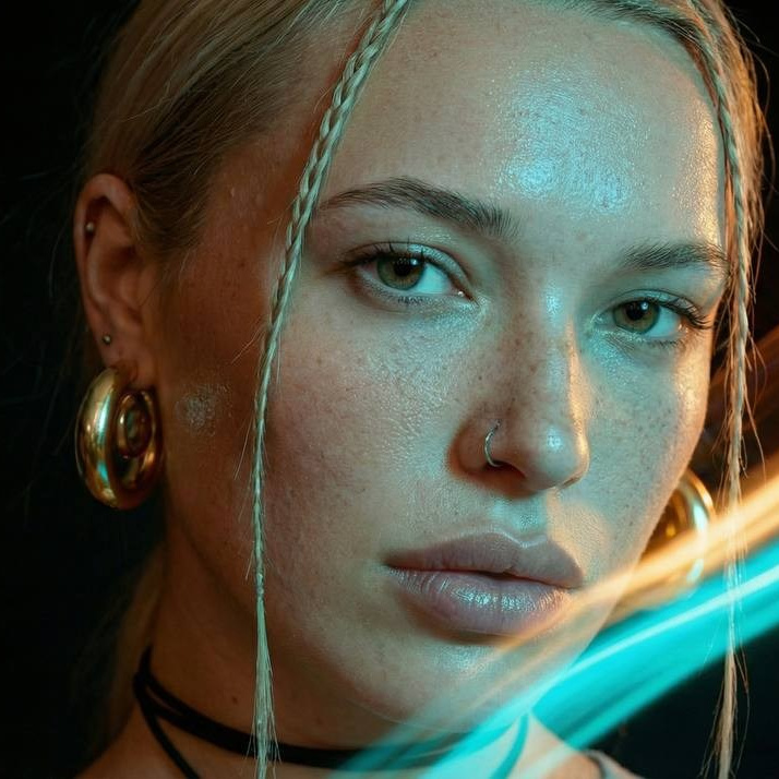 Контакты. AI CREATOR, A. SULTANOVA, создание контента для бизнеса с помощью нейросетей