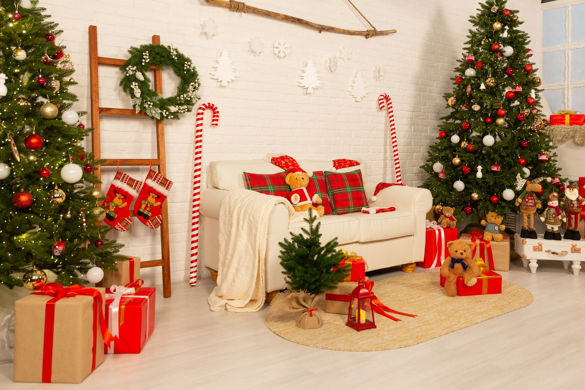 Аренда новогодней фотостудии Алматы