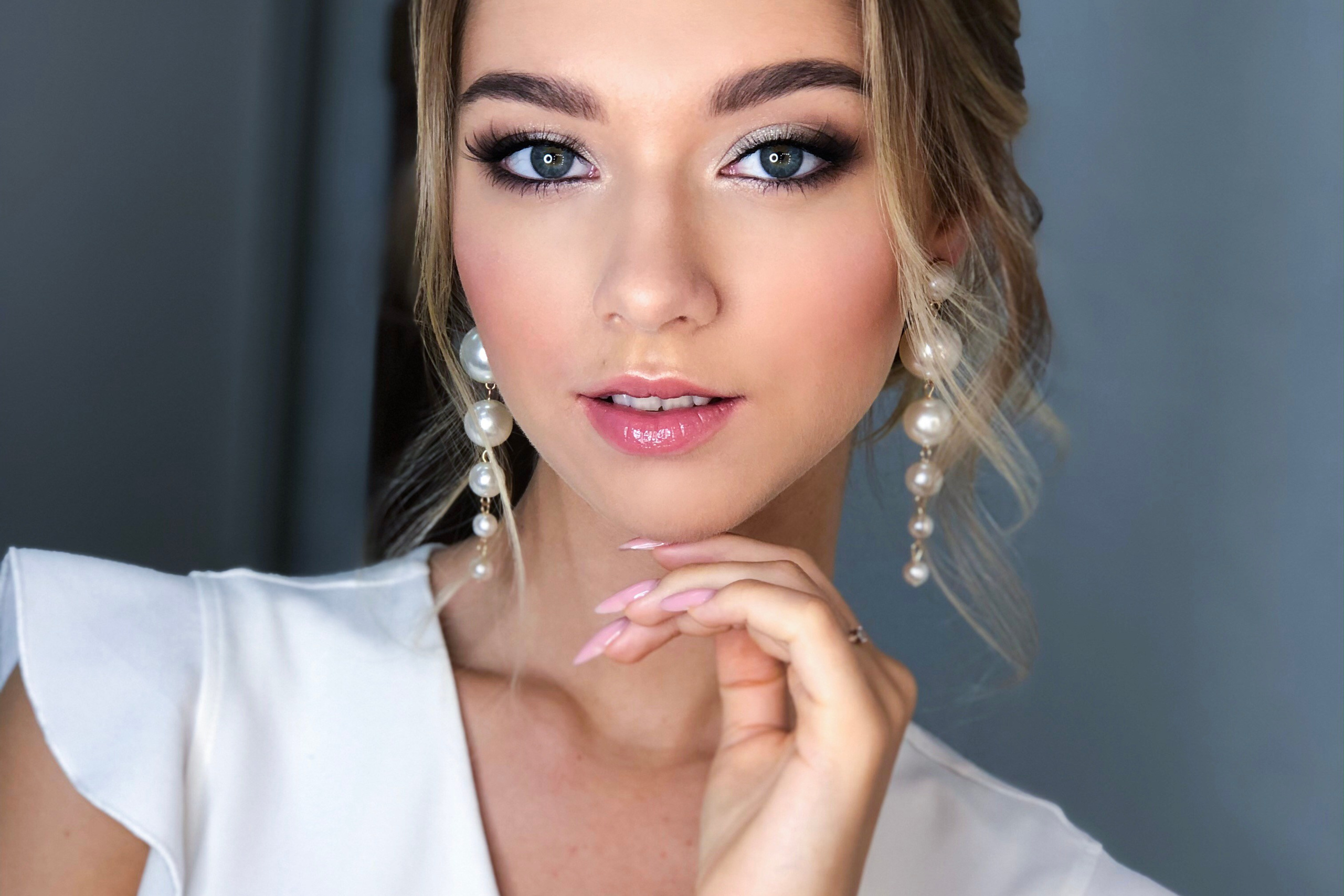 Услуги. Прически и макияж на свадьбу, фотосессию, корпоратив от стилиста Кандаловой Елены в Москве, Домодедово