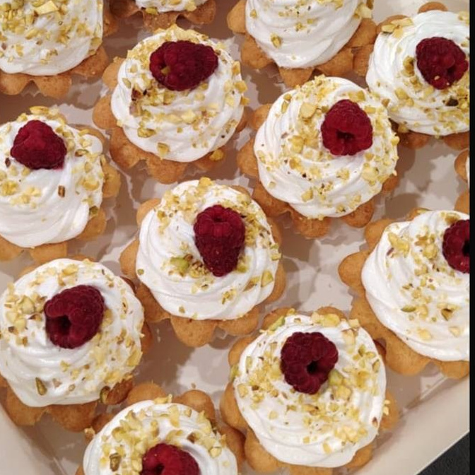 Меню. Кейтеринг, фуршеты, гастробоксы, авторские закуски в Уссурийске