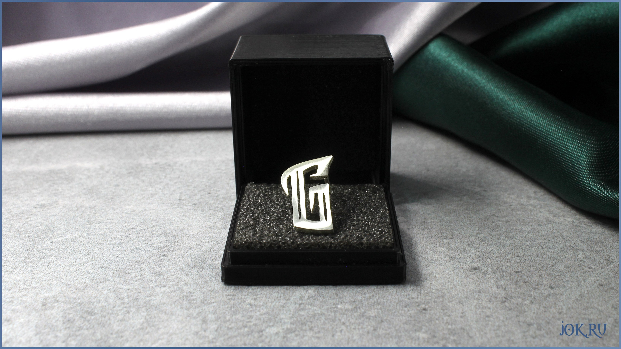 Персонализированные серьги, логотип группы, мерч на заказ