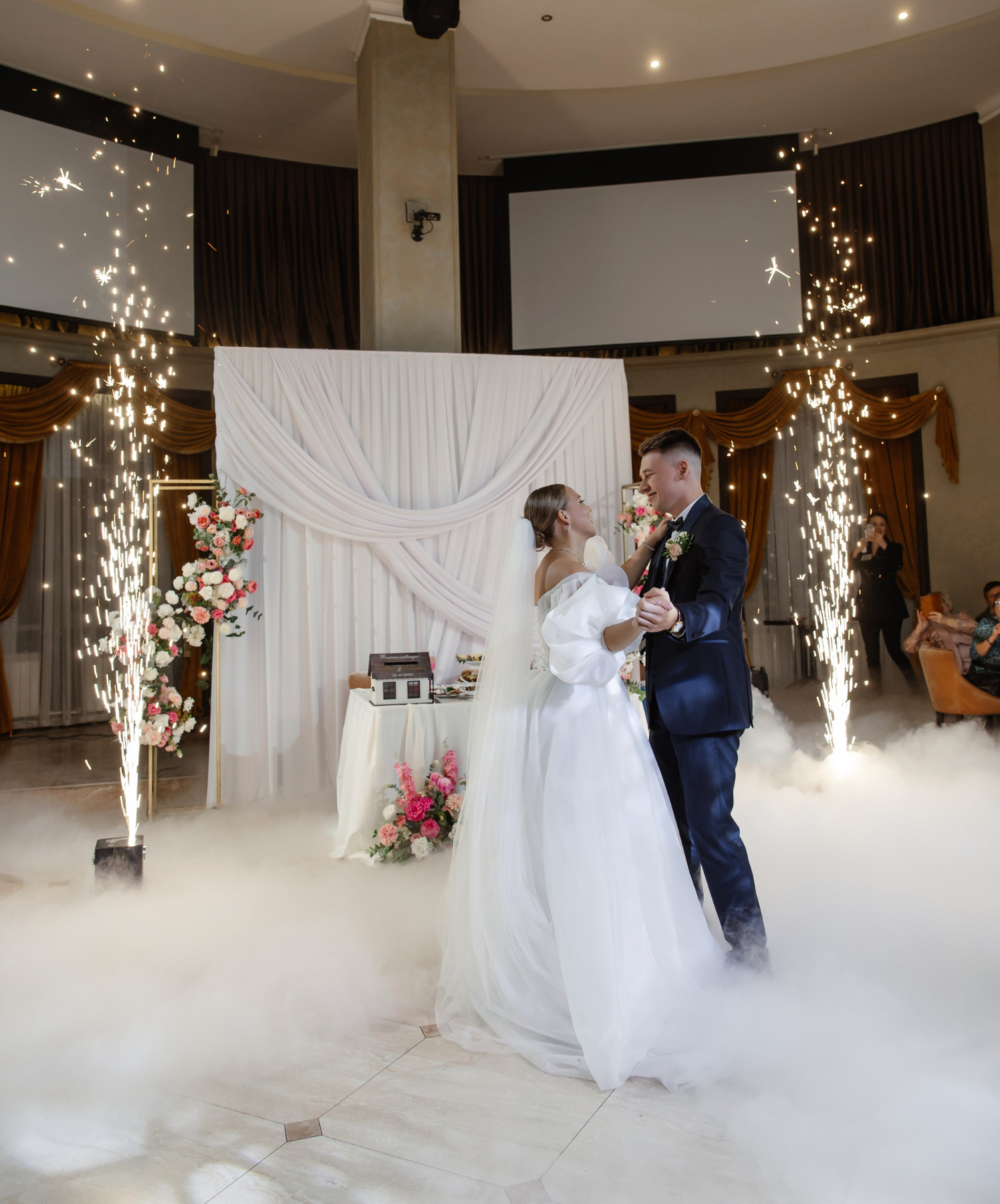 Как выбрать музыку для первого танца?. Свадебный фотограф/видеограф Краснодар, Сочи, Волгоград, Москва, 8 937 693 00 80