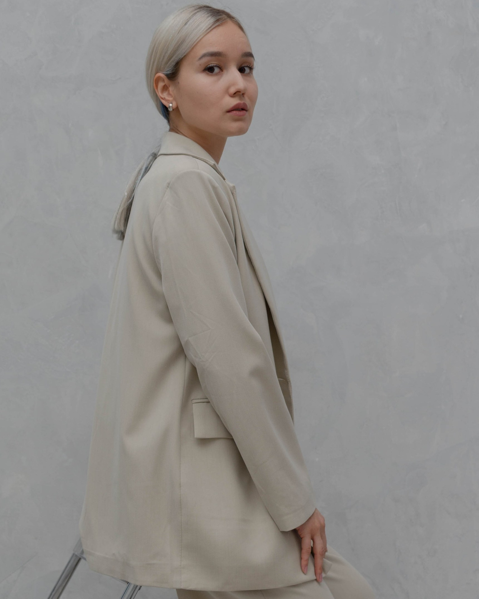 Контакты. Коммерческий фотограф Эльмира в Ташкенте