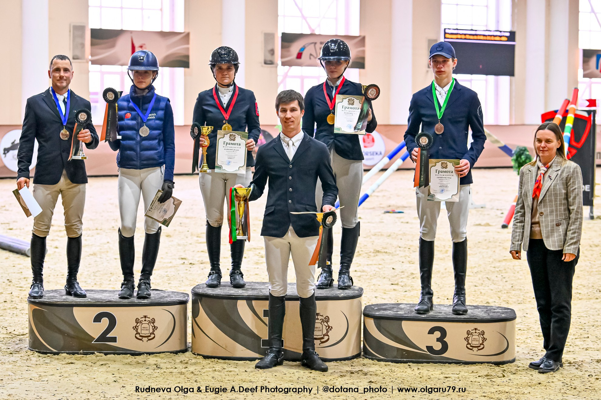 2026-02-21 — КСК ВИВАТ, РОССИЯ! (конкур) Командный Бум, 3 этап. ТУРНИРНАЯ КОННАЯ ФОТОГРАФИЯ, Руднева Ольга и Евгений Адеев