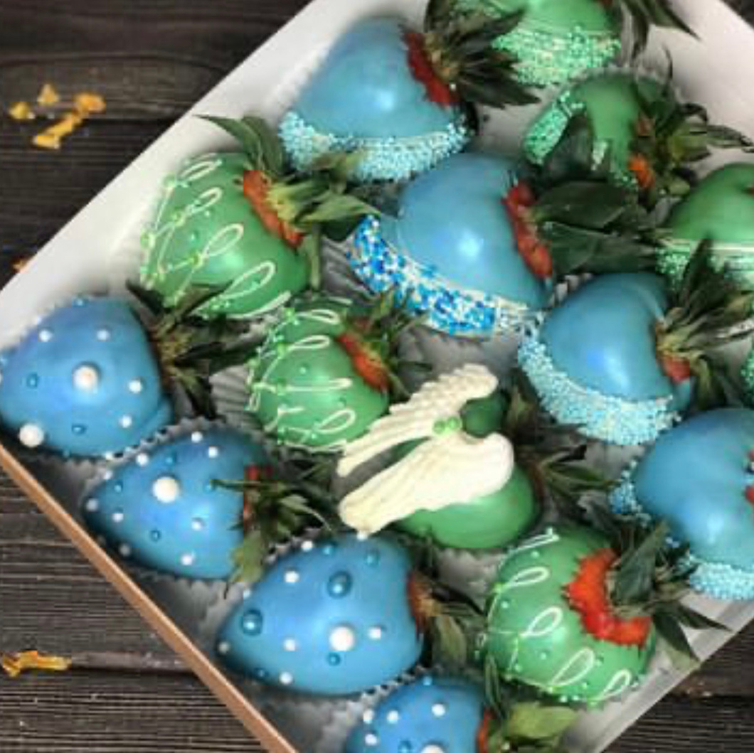 Наборы из клубники в шоколаде Сургут. Клубника в шоколаде в Сургуте