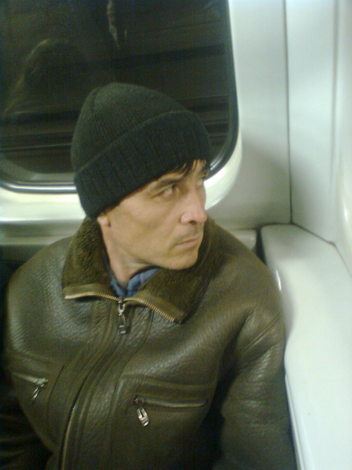 Питерское метро. Художник. Фотограф