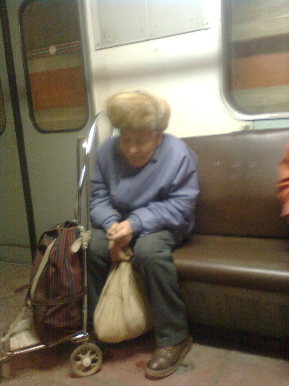 Питерское метро. Художник. Фотограф